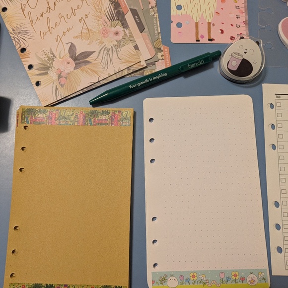 Vegan Leather Personal Ring Planner with Inserts - Picture 3 of 9